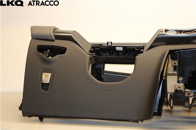 Dashbord til Mercedes EQC 2019-->> (A2936805501|)