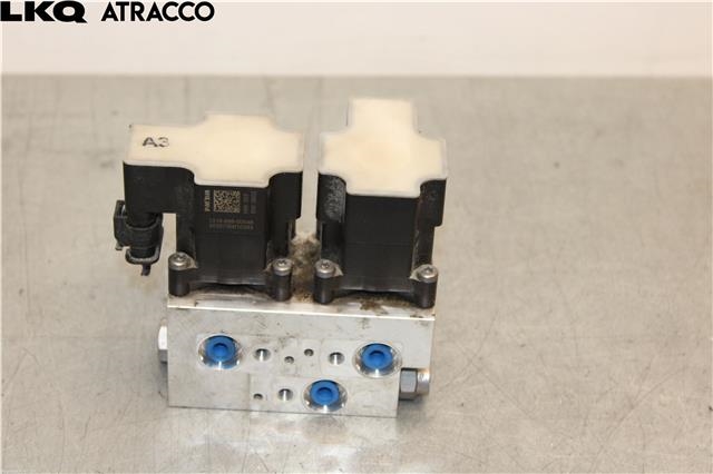 Diverse deler til VW ID.4 2020-->>  (1EA816702D|)