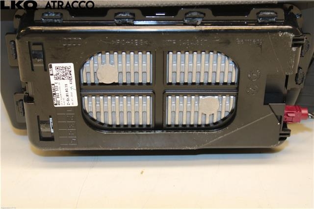 Dashbord koppholder til Audi e-tron 2018-->>  (4KE862533E|)