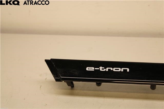 Diverse deler til Audi e-tron 2018-->>  (4KL857186|)