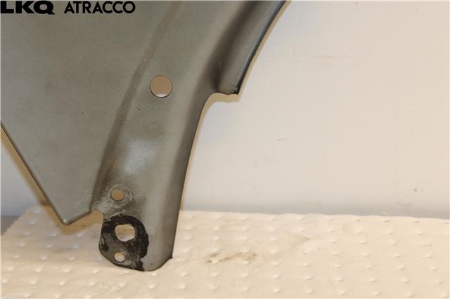 Skjerm høyre foran til Land Rover Discovery 2005-2009 (Type III)  (LR013931|)