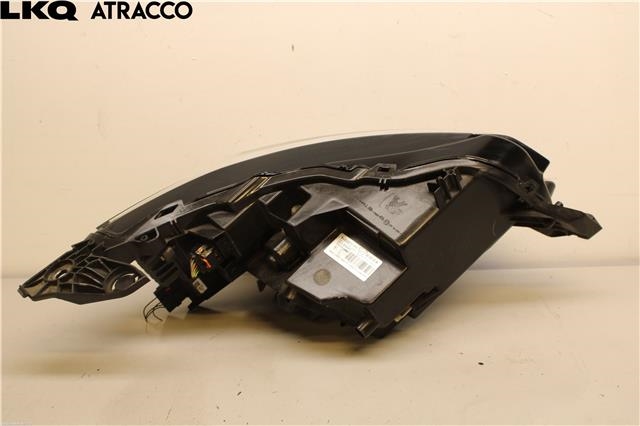 Frontlykt venstre halogen til Peugeot 2008 2019-->> (Type II)  (1656238680|)
