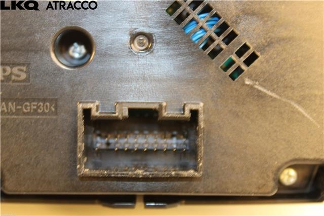 Diverse deler til Audi A4 2015-2019 (Type V, Fase 1) (B9) (B9) (8W0919614T|)