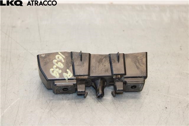 Diverse deler til Porsche Taycan, 2019-->> (9J1854945)