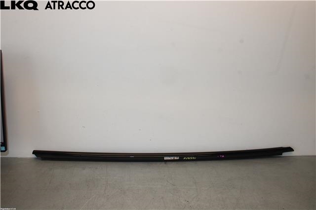 Diverse deler til Porsche Taycan, 2019-->> (9J1837476B)