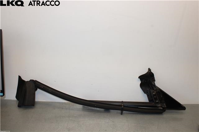 Diverse deler til Porsche Taycan, 2019-->> (9J1837835A)