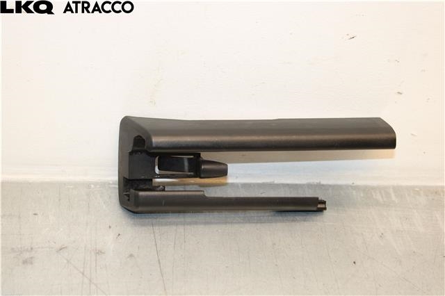 Diverse deler til Porsche Taycan, 2019-->> (9J1881348)