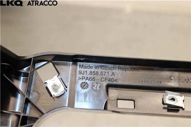Dashbord diverse til Porsche Taycan 2019-->>  (9J1858571A|)