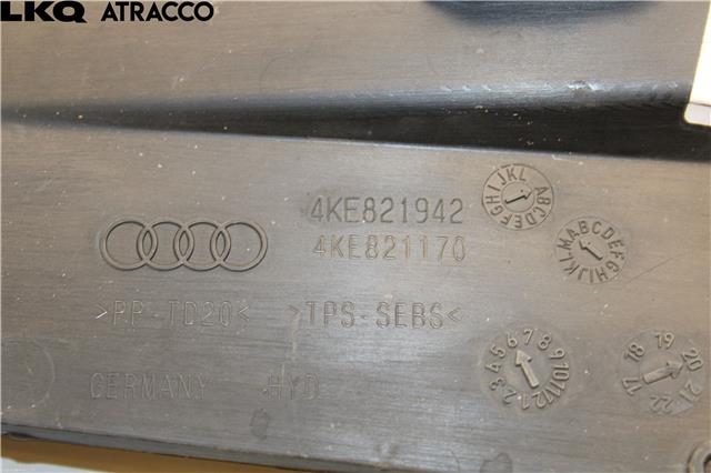 Deksel til Audi e-tron 2018-->>  (4KE821942|)