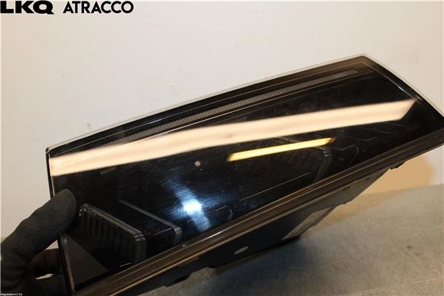 Baklykt fra støtfanger til Peugeot 508 2018-->> (Type II)  (9813508180|)