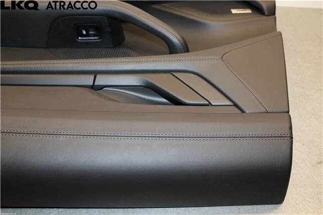 Diverse deler til Porsche Taycan 2019-->>