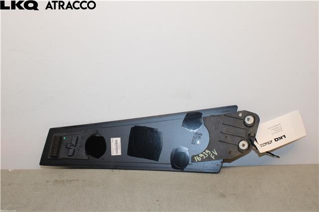 Lister til Porsche Taycan 2019-->>  (9J0845032|)