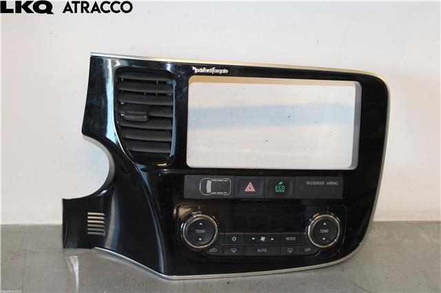 Diverse deler til Mitsubishi Outlander, 2015-->> (Type III, Fase 2)  (8030A204)