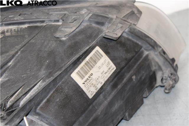 Frontlykt venstre halogen til Volvo V70 2007-2013 (Type III, Fase 1)  (31214415|)