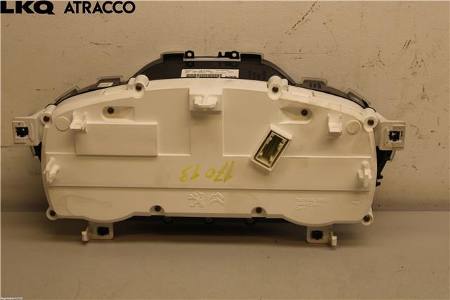 Instrumentpanel til Peugeot Partner 2019-->> (Type III) (9817599080|)
