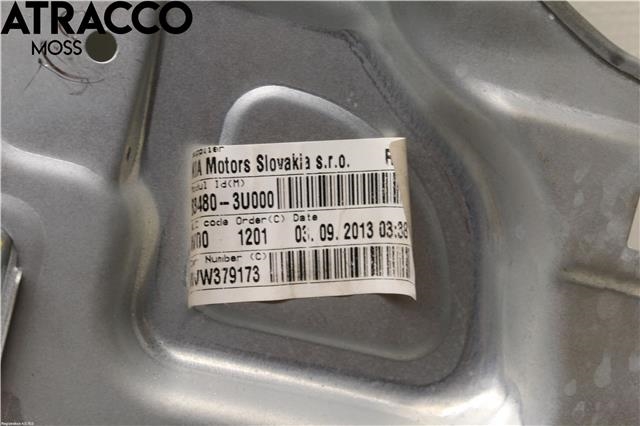 Ruteheis til Kia Sportage 2010-2016 (Type III)  (824713U000|)