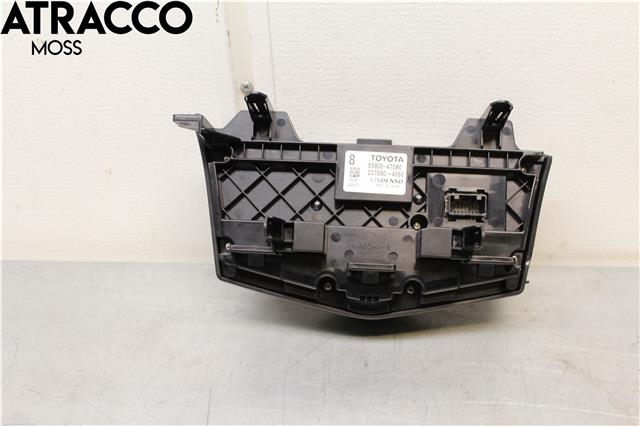 Varmeapparat betjening til Toyota Prius +7 2012-2020 (Type III) (stasjonsvogn) (stasjonsvogn) (5590047080|)
