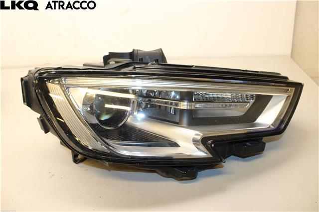 Frontlykt høyre halogen til Audi A3, 2016-2020 (Type III, Fase 2)  (8V0941006)