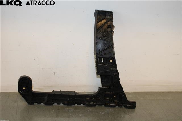 Diverse deler til Audi A4, 2015-2019 (Type V, Fase 1) (B9) (B9) (8W9807453)