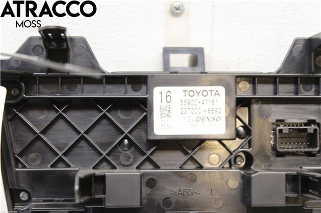 Varmeapparat betjening til Toyota Prius +7 2012-2020 (Type III) (stasjonsvogn) (stasjonsvogn) (5590047161|)