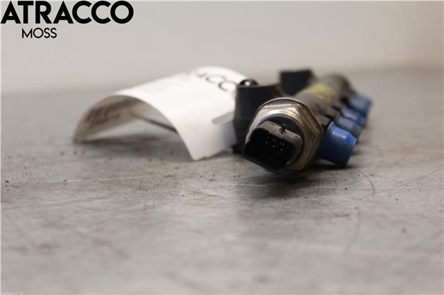 Dyseskinne (fuelrail) til Volvo V40 2012-2019  (31422168|)