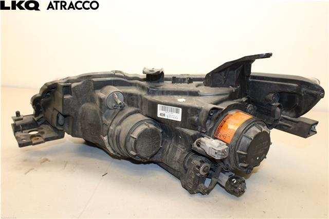 Frontlykt høyre halogen til Mitsubishi Outlander 2012-2015 (Type III, Fase 1)  (8301C204|)