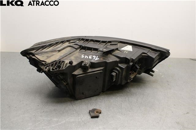 Frontlykt venstre halogen til Audi A6 2011-2014 (Type IV, Fase 1) (C7) (C7)