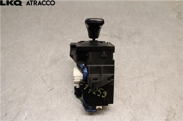 Diverse deler til Toyota Auris 2013-2015 (Type II, Fase 1)  (3355012J20|)