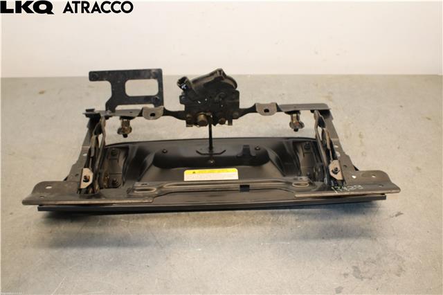 Batterilader inntak/luke til Nissan Leaf 2018-->> (Type II)  (657015SH1A|)