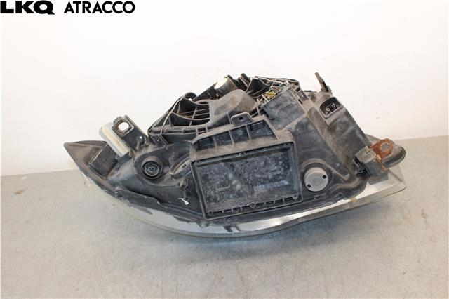 Frontlykt venstre halogen til BMW 1-Serie 2004-2011 (E81/E82/E87/E88) (E81/E82/E87/E88) (63117159301|)