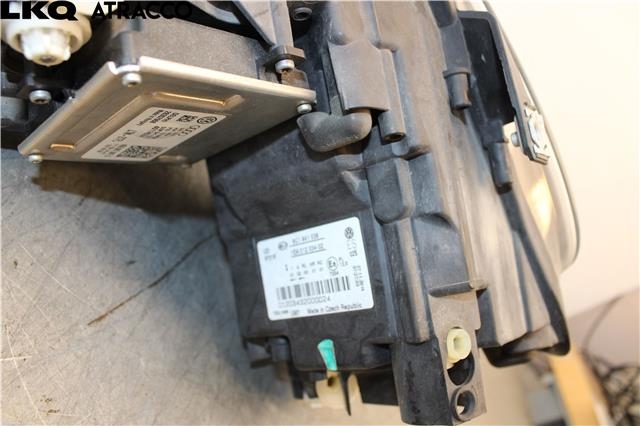 Frontlykt høyre halogen til VW Polo 2014-2017 (Type V, Fase 2)  (6C1941774|)