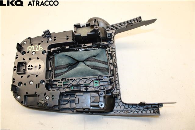 Diverse deler til Audi A4 2007-2014 (Type IV) (B8) (B8) (8K1713139R|)