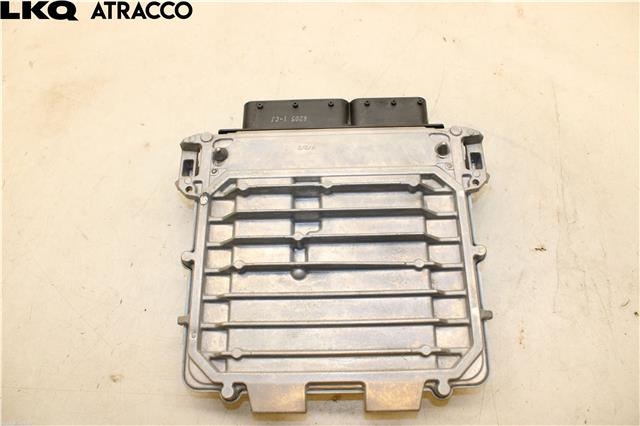 Styreenhet motor til Mercedes C-Klasse 2014-2018 (Fase 1) (W205) (W205) (A2749002900|)