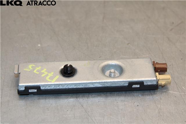 Antenne forsterker til Mercedes GL, 2012-2016 (Fase 1) (X166) (X166) (A1668201289)