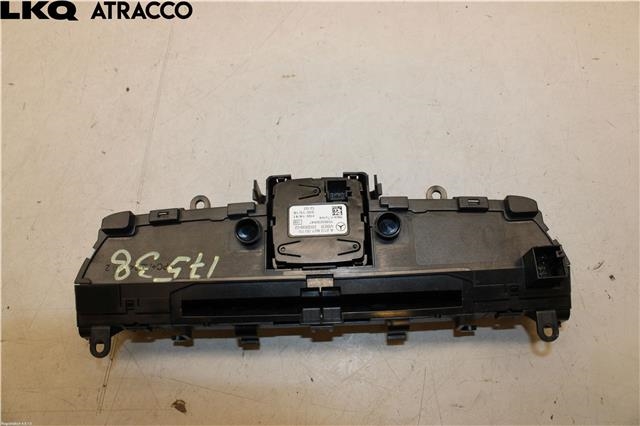 Instrument klokke til Mercedes C-Klasse 2014-2018 (Fase 1) (W205) (W205) (A2059052701|)