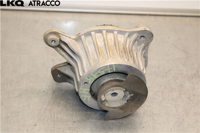 Motorfeste til Mercedes C-Klasse 2014-2018 (Fase 1) (W205) (W205) (A2052400300|)