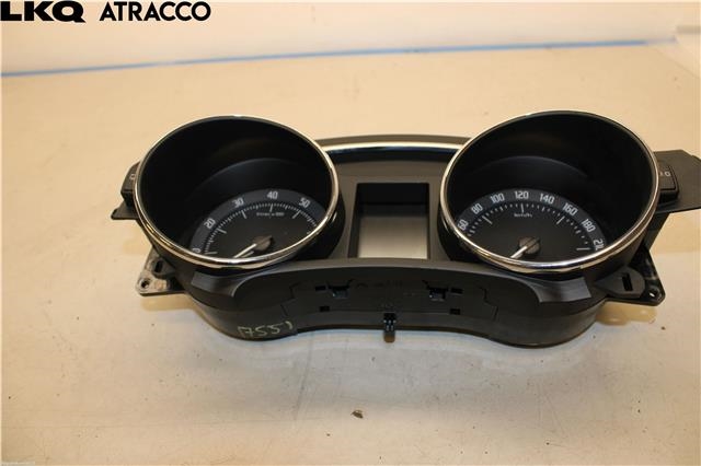 Instrumentpanel til Škoda Octavia 2009-2013 (Type II, Fase 2)  (3T1920841J|)