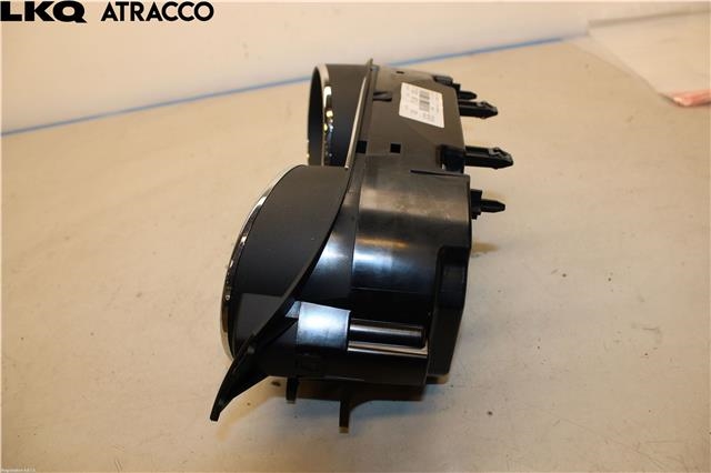 Instrumentpanel til Škoda Octavia 2009-2013 (Type II, Fase 2)  (3T1920841J|)
