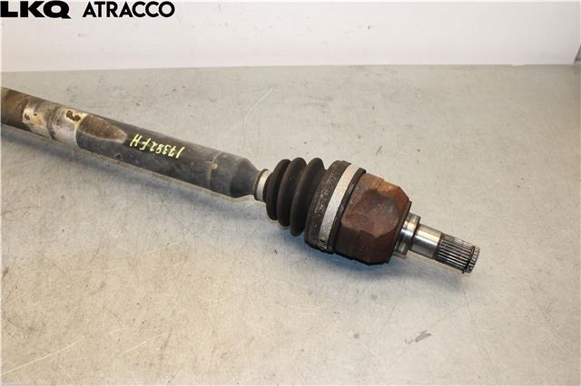 Drivaksel venstre foran til Hyundai i30 2012-2017 (Type II)  (49501A6100|)