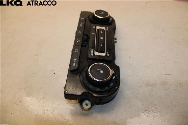 Varmeapparat betjening til Škoda Octavia 2009-2013 (Type II, Fase 2)  (3T0907044BN|)