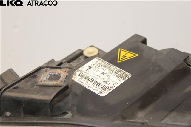 Frontlykt venstre halogen til Audi A4 2004-2008 (Type III) (B7) (B7) (8E0941029AS|)