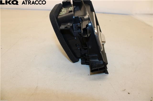 Dashbord friskluftdyse til Audi Q4 e-tron 2021-->>  (89B820902A|)