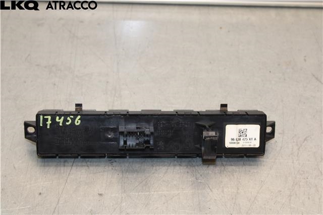 Bryter nødblink til Peugeot 3008 2009-2016 (Type I)  (98070048ZD|)