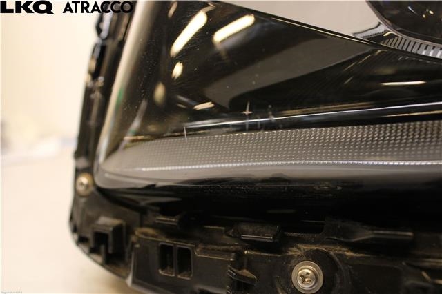 Frontlykt høyre halogen til XPeng G3 2021-->>  (7210002DG1|)