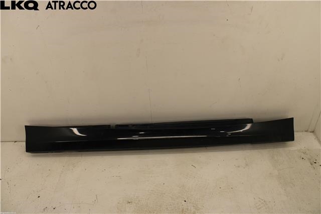 Kanalskjørt høyre til BMW 1-Serie 2004-2011 (E81/E82/E87/E88) (E81/E82/E87/E88) (51770432388|)