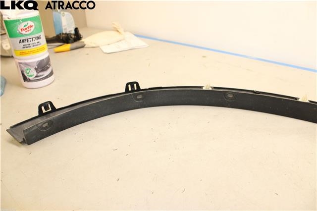 Hjulbuelist venstre foran til BMW X3 2010-2017 (F25) (F25) (51777210083|)