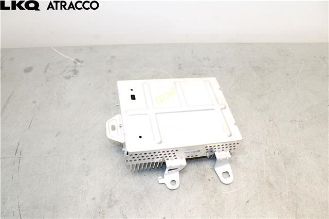 Bilstereo forsterker til Tesla Model Y, 2021-2024 (Type I)  (150715201B)