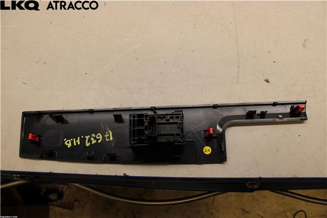 Bryter ruteheis til Toyota bZ4X 2022-->>  (8481012110|)