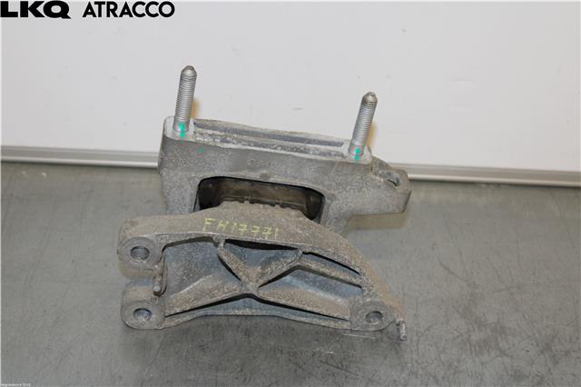Motorfeste til Peugeot 2008 2019-->> (Type II)  (9826533880|)