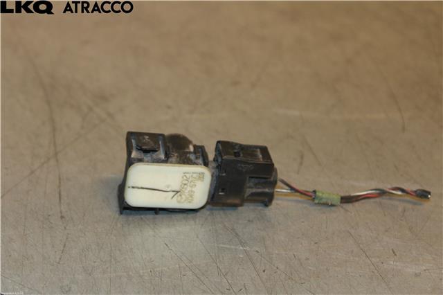 Parkeringssensor foran til Mazda CX-5 2012-2017 (Type I)  (KD4967UC1|)
